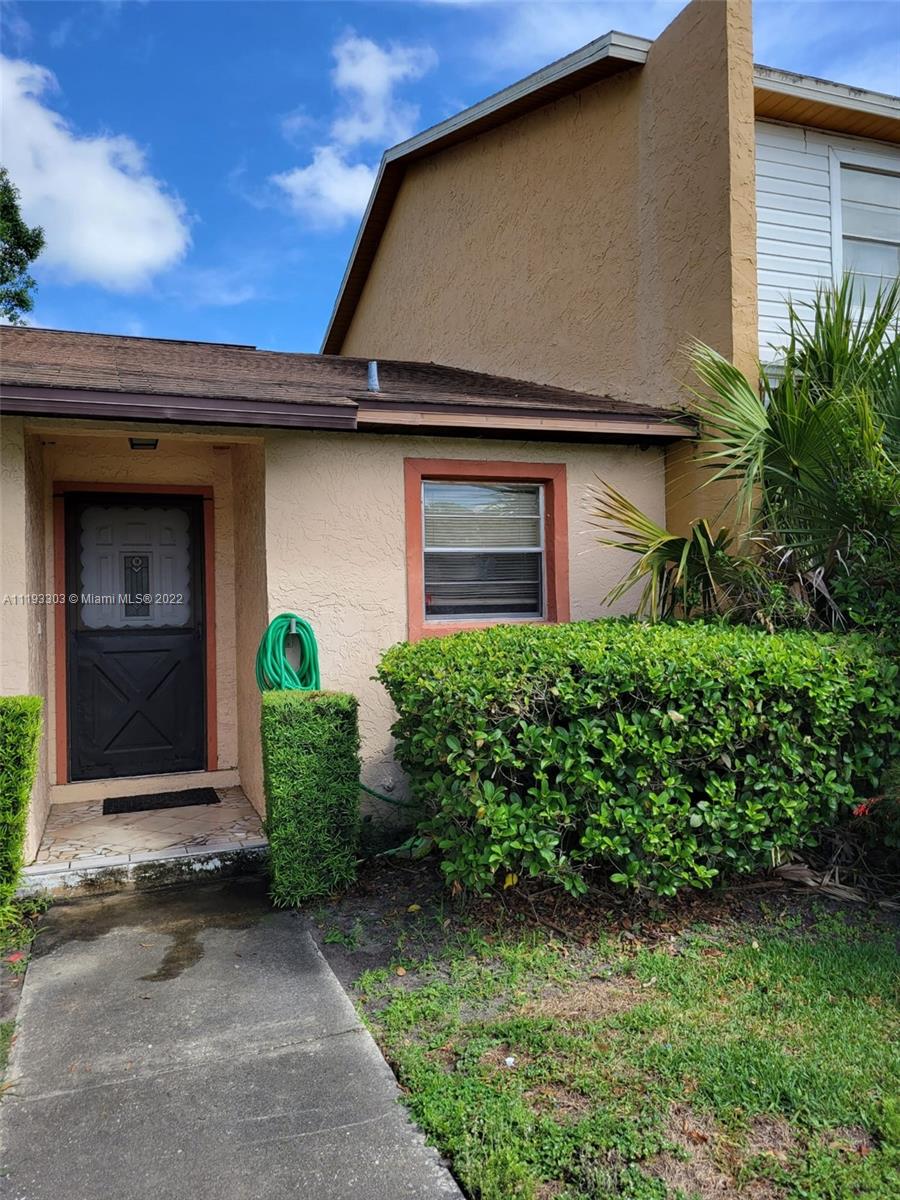 2756 Rio Pinar Lakes Boulevard Orlando FL 32822