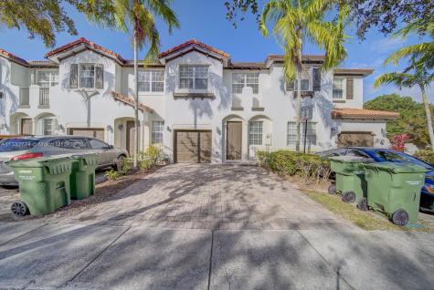 1140 NE 31st Terrace Homestead FL 33033