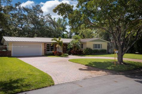15835 SW 84th Court Palmetto Bay FL 33157