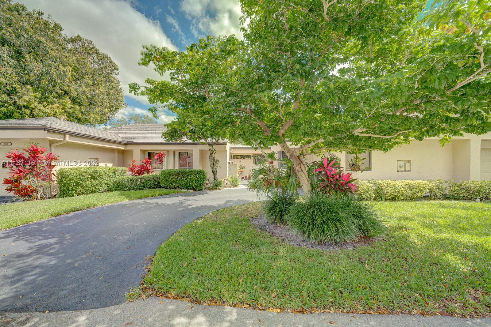 128 Chelsea Lane Plantation FL 33324