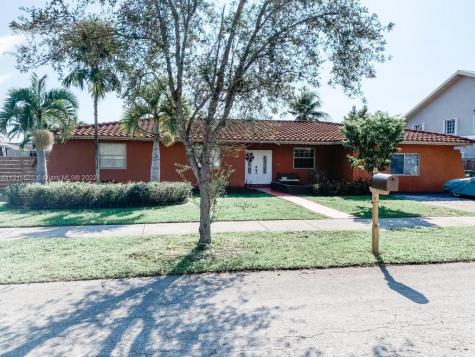 8284 SW 205th Terrace Cutler Bay FL 33189