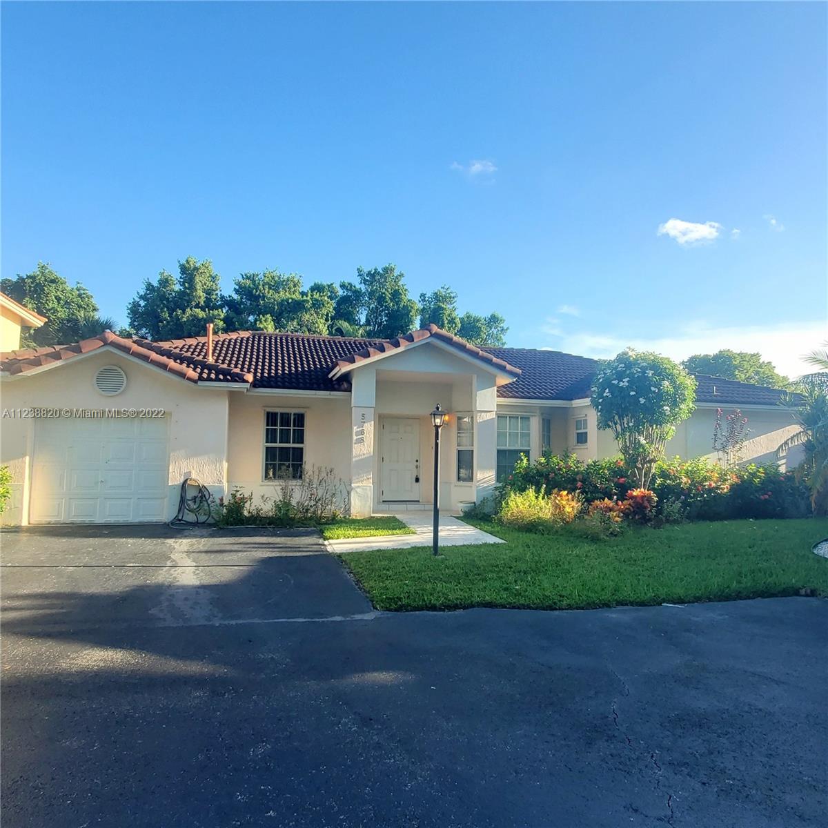 5768 NW 100th Avenue Doral FL 33178