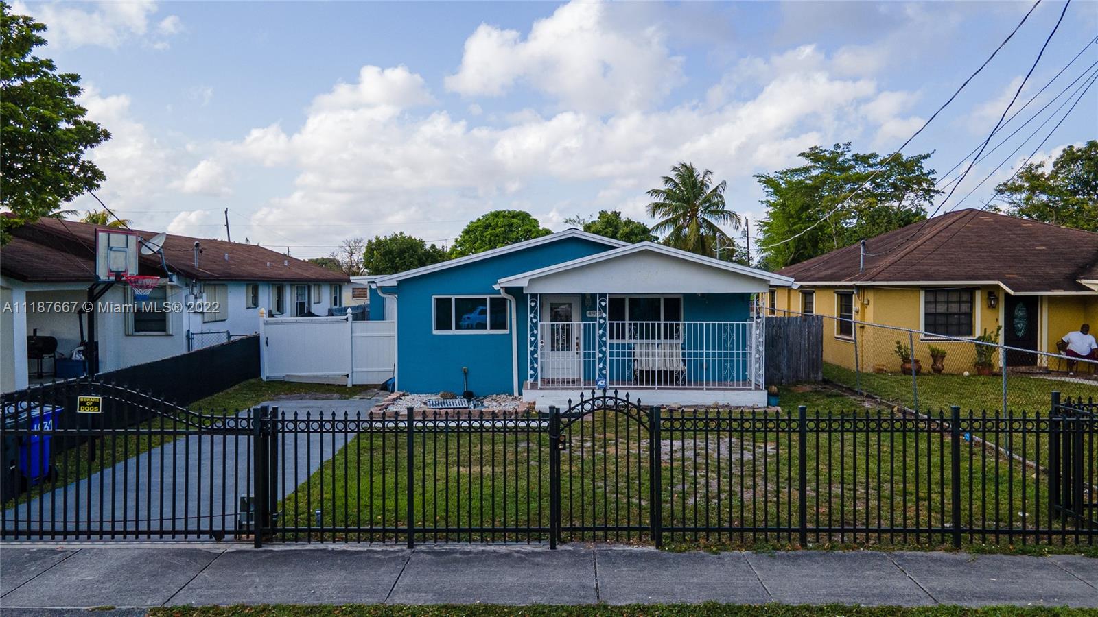 4931 SW 22nd Street West Park FL 33023