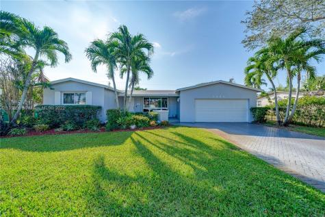 8968 SW 53rd Street Cooper City FL 33328