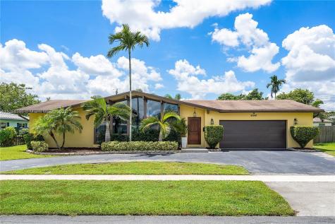 5340 SW 8th Court Plantation FL 33317