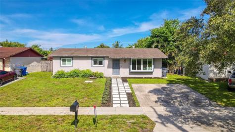 3021 N 74th Avenue Hollywood FL 33024