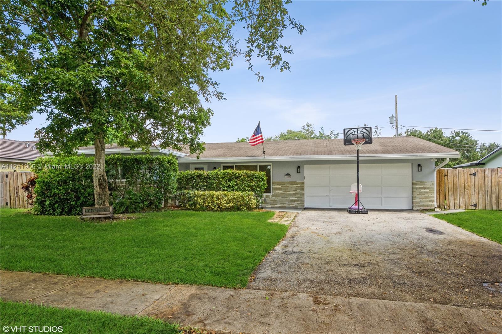5006 SW 89th Avenue Cooper City FL 33328
