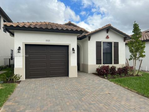 5513 Soria Avenue Ave Maria FL 34142