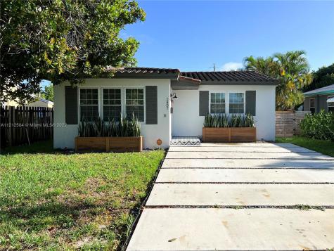 2407 Coolidge Street Hollywood FL 33020