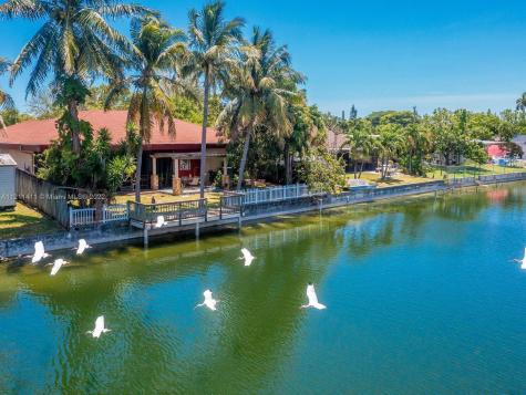 232 SW 7th Avenue Hallandale Beach FL 33009