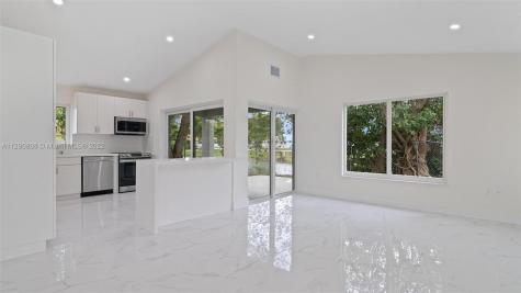 7212 SW 149th Court Miami FL 33193
