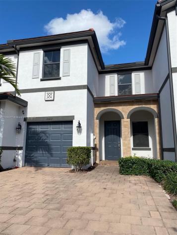 10417 W 33rd Way Hialeah FL 33018