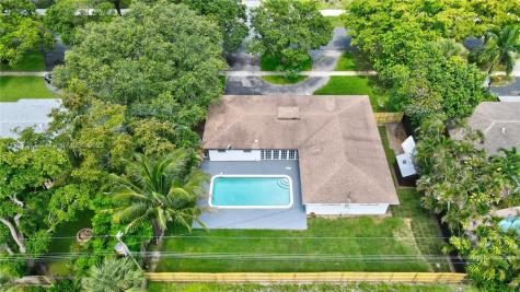 142 SW 54th Avenue Plantation FL 33317