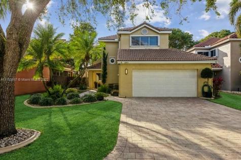 261 NW 100th Avenue Plantation FL 33324