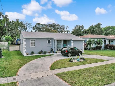 6250 NW 37th Terrace Virginia Gardens FL 33166