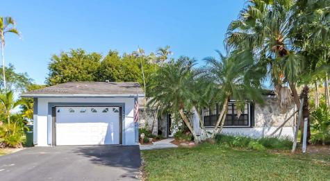 1537 Flamingo Court Homestead FL 33035