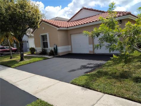 1831 NW 185th Avenue Pembroke Pines FL 33029