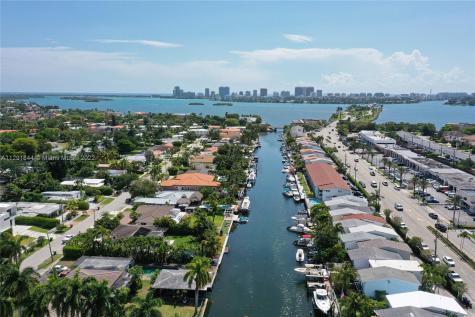 2106 NE 124th Street North Miami FL 33181