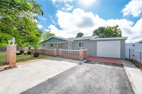 4932 NW 189th Terrace Miami Gardens FL 33055