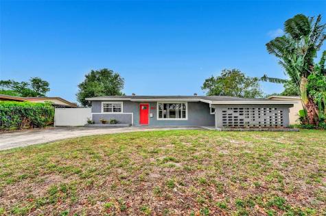 6930 SW 5th Street Pembroke Pines FL 33023
