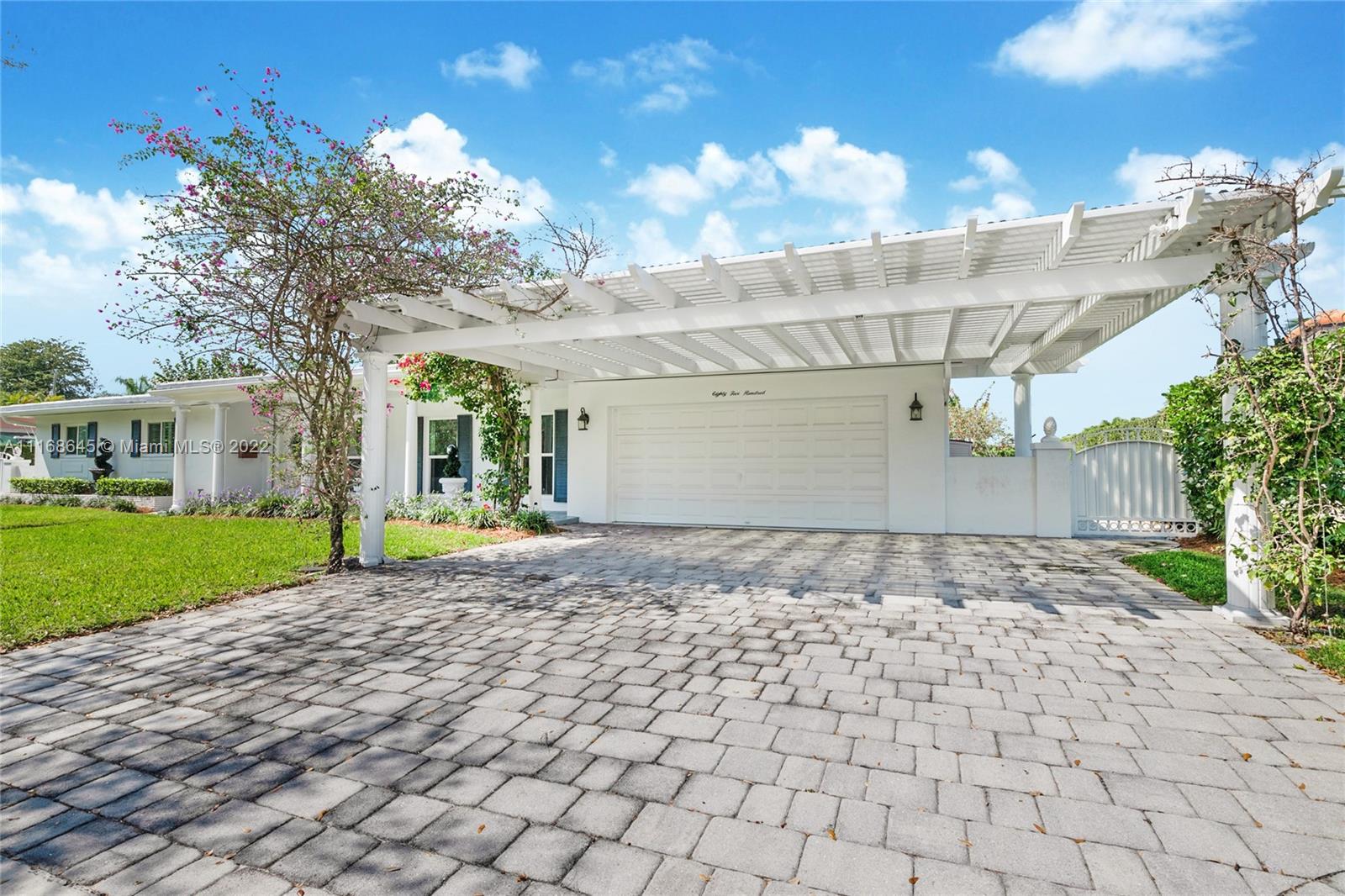 8500 SW 84th Avenue Miami FL 33143