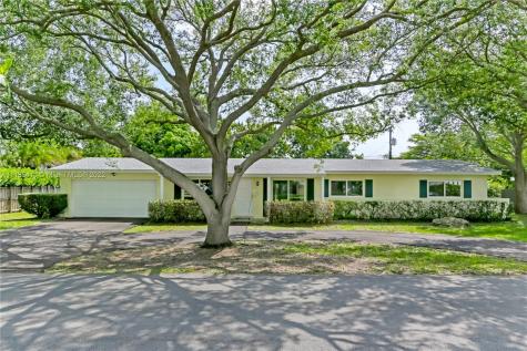 15325 SW 85th Avenue Palmetto Bay FL 33157