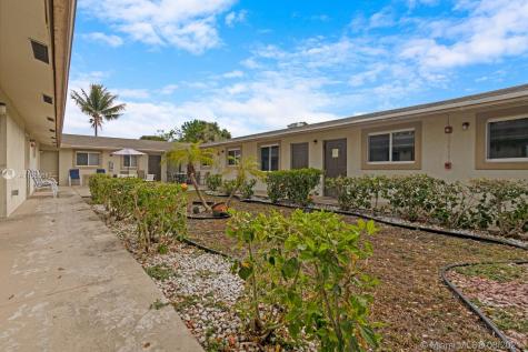 460 NW 40th Court Oakland Park FL 33309