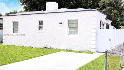 2365 NW 171st Terrace Miami Gardens FL 33056