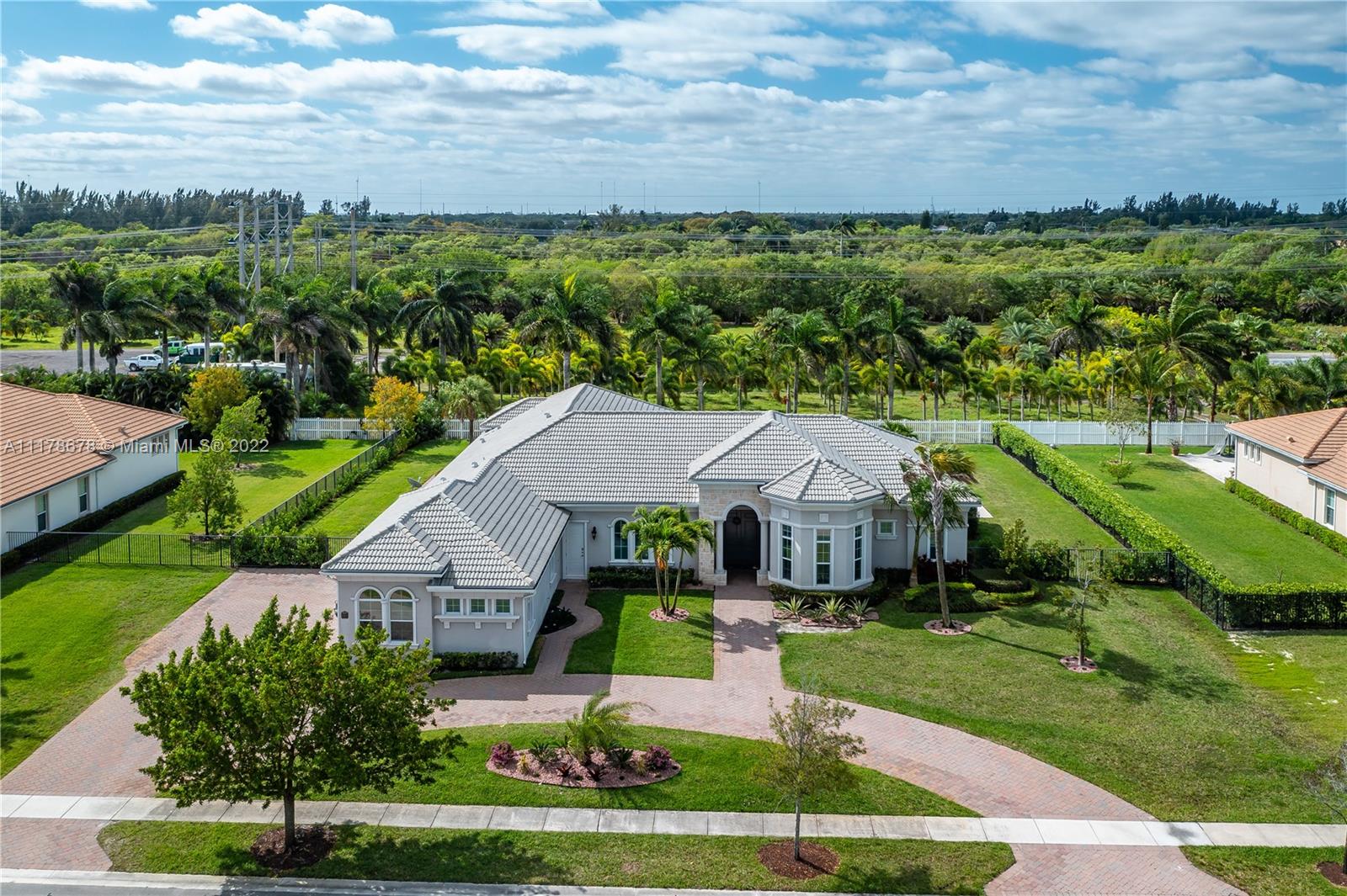 5692 S Sterling Ranch Drive Davie FL 33314