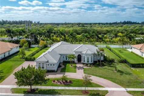 5692 S Sterling Ranch Drive Davie FL 33314