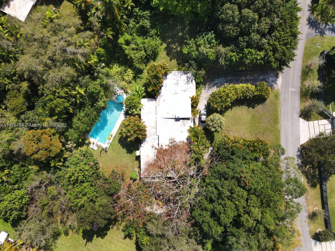 11301 SW 80th Road Pinecrest FL 33156