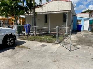 2325 NW 35th Street Miami FL 33142