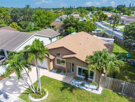 4930 NW 96th Terrace Sunrise FL 33351