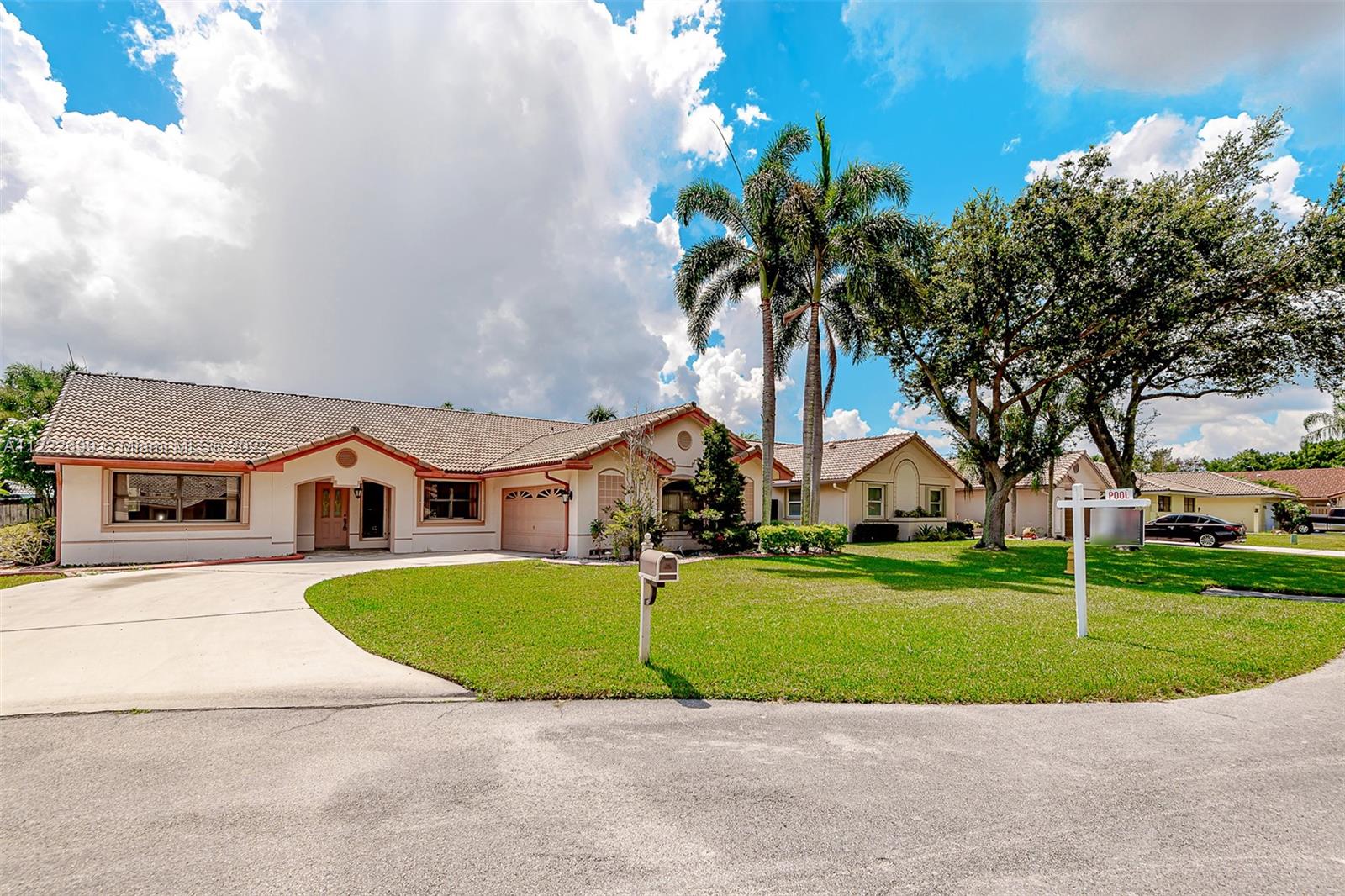 6502 Abotts Mill Avenue Davie FL 33331