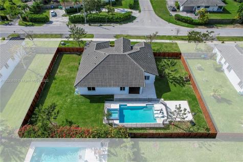 9361 SW 174th Street Palmetto Bay FL 33157