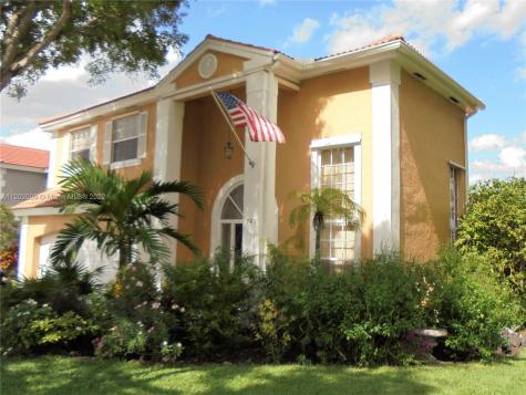 740 Rock Hill Avenue Davie FL 33325