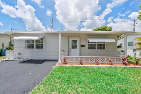2401 NW 82nd Way Sunrise FL 33322