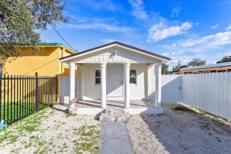 1629 NW 43rd Street Miami FL 33142
