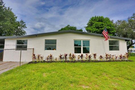 3201 NW 5th Court Lauderhill FL 33311
