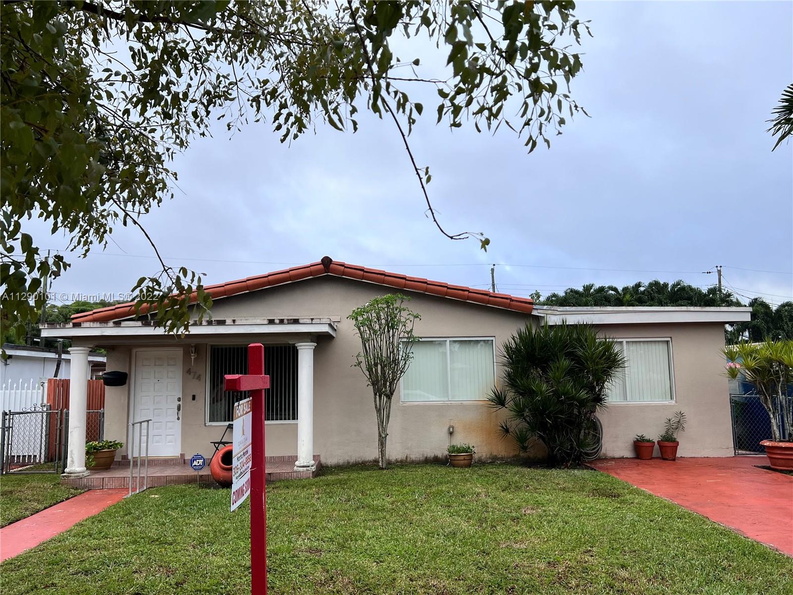 474 W 44th Place Hialeah FL 33012