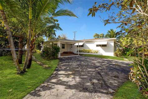 195 NE 128th Street North Miami FL 33161