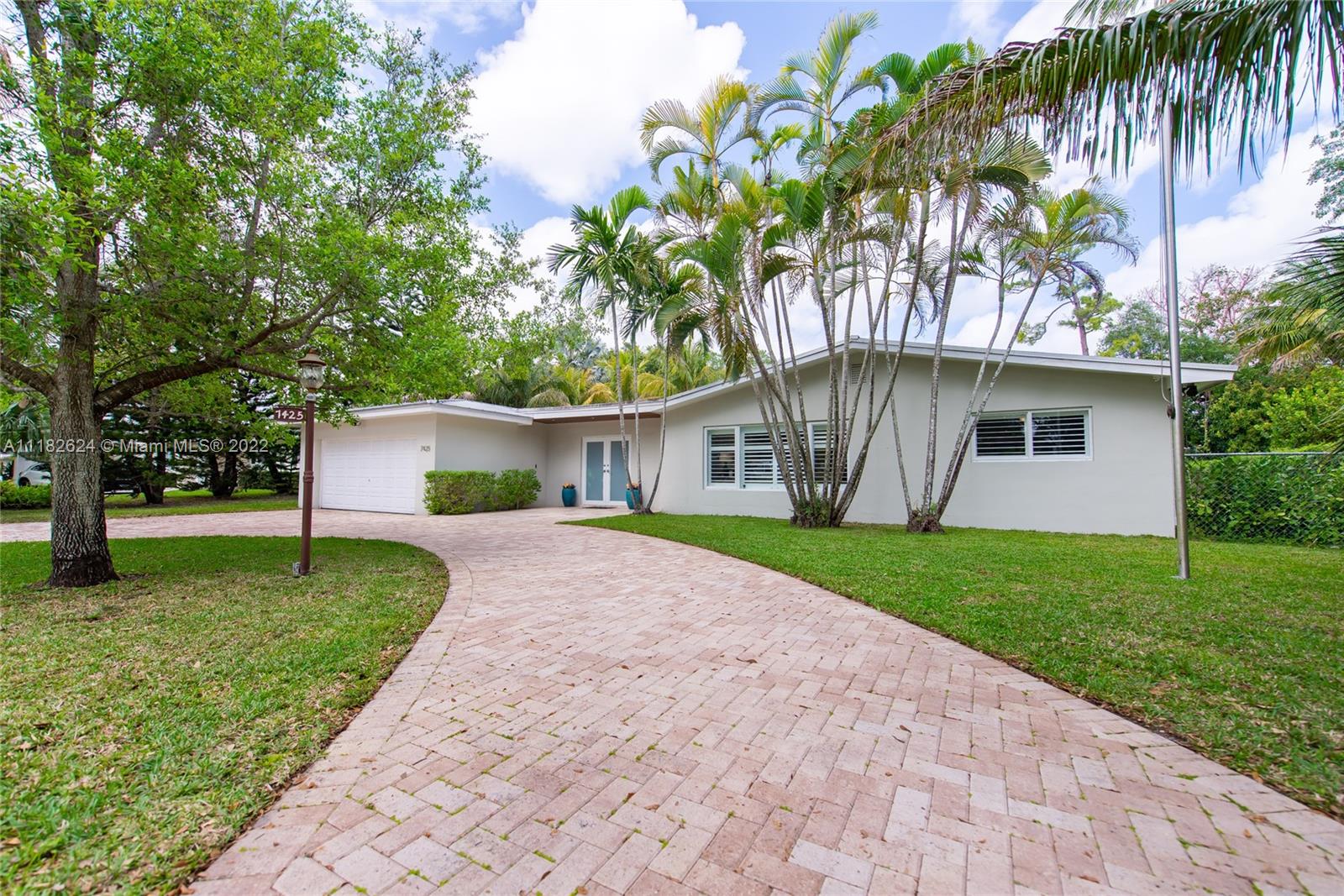 7425 SW 105th Terrace Pinecrest FL 33156