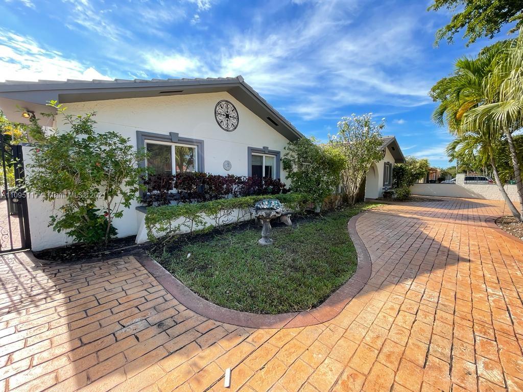 9010 SW 11th Street Miami FL 33174