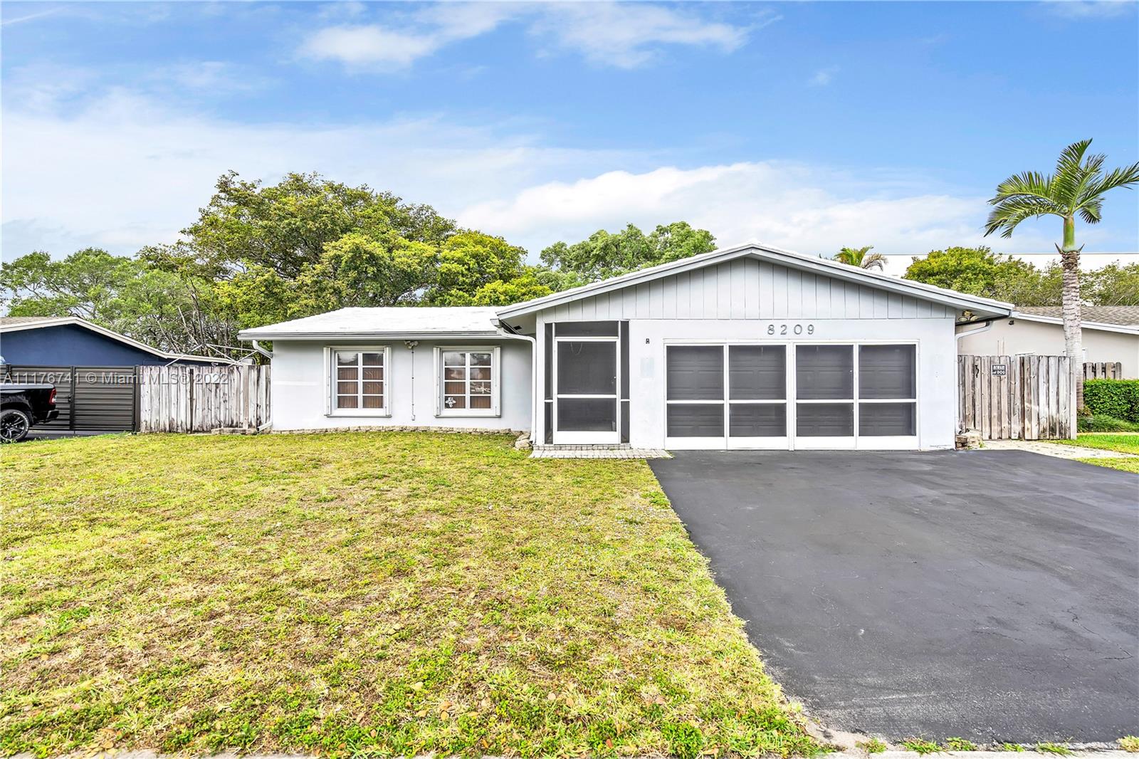 8209 NW 75th Avenue Tamarac FL 33321