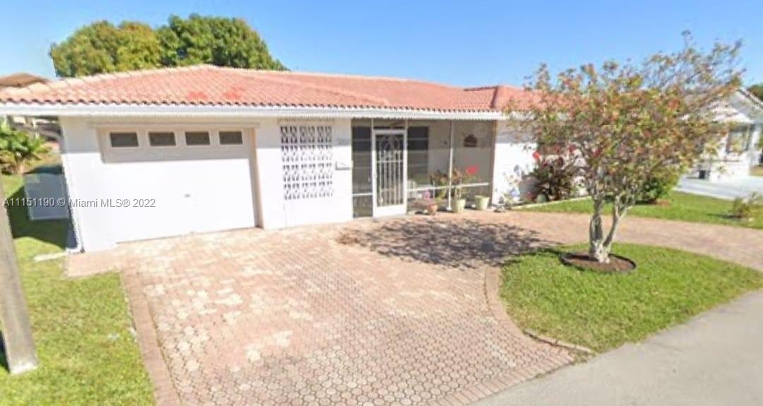 4927 NW 55th Court Tamarac FL 33319