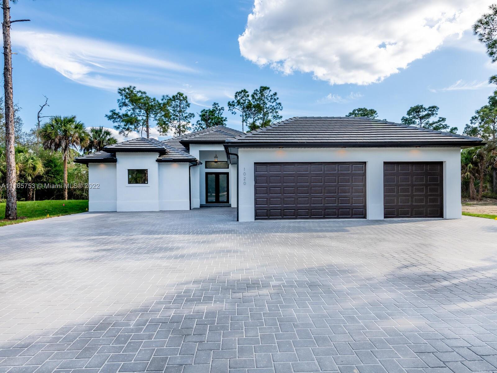 1020 12th Avenue NE Naples FL 34120