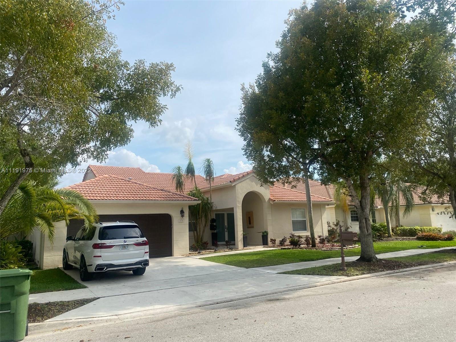 674 Lake Boulevard Weston FL 33326