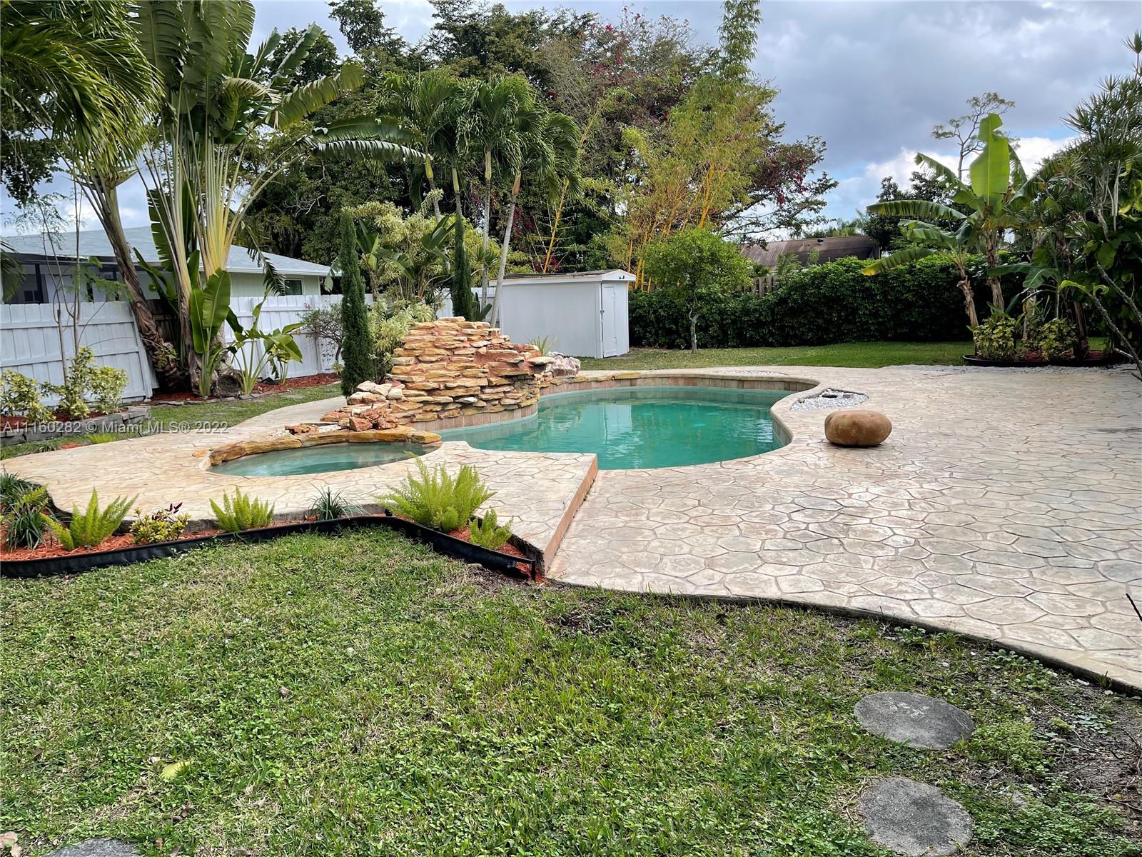 232 Infanta Avenue Royal Palm Beach FL 33411