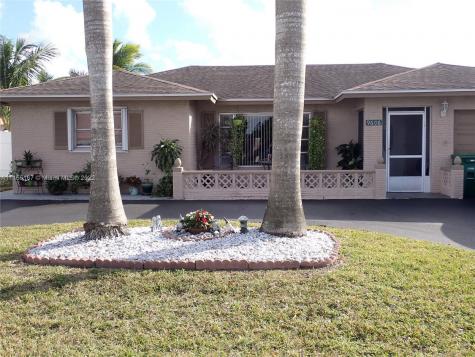9606 NW 67th Court Tamarac FL 33321