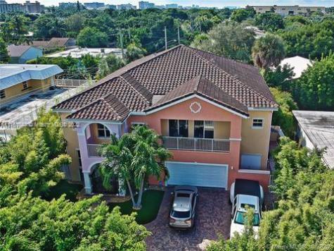 2490 NE 22nd Street Pompano Beach FL 33062